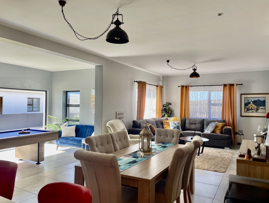 4 Bedroom Property for Sale in Country Club Western Cape
